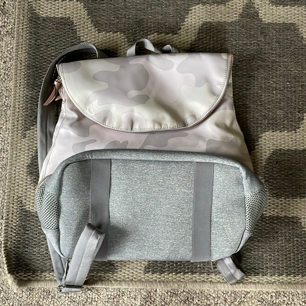 Stella and Dot Blush Crush it bag
